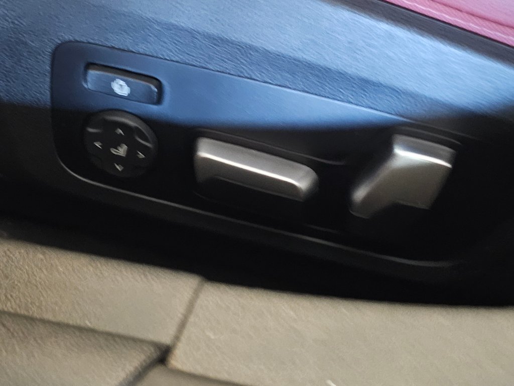 Thumbnail: 2023 BMW i4 - 27