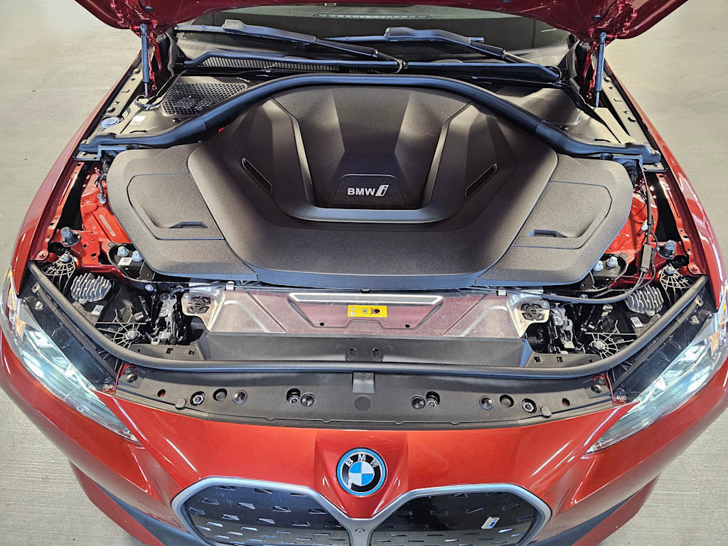 Thumbnail: 2023 BMW i4 - 8