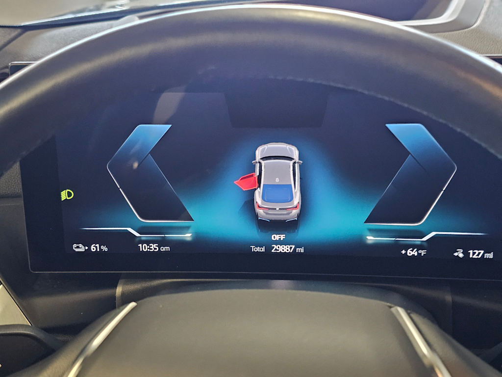 Thumbnail: 2023 BMW i4 - 17