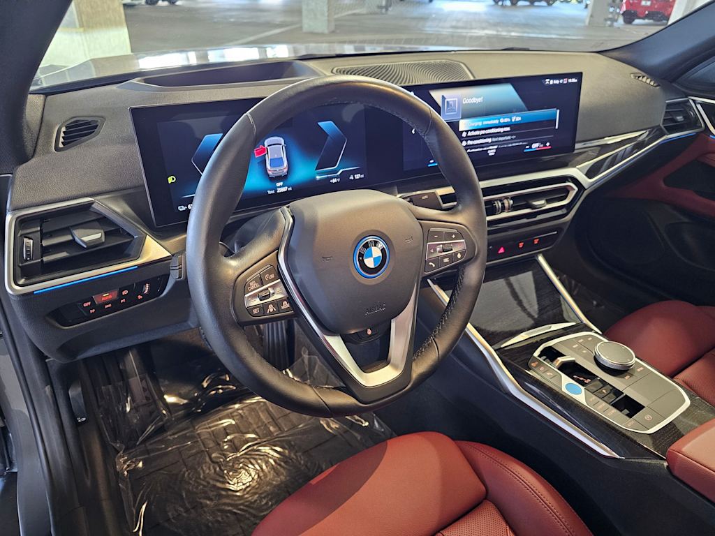 Thumbnail: 2023 BMW i4 - 2