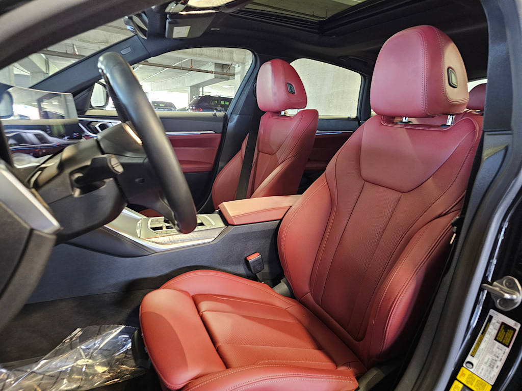 Thumbnail: 2024 BMW i4 - 10
