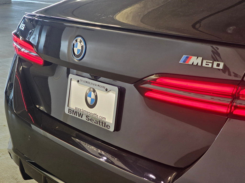 Thumbnail: 2025 BMW i5 - 20