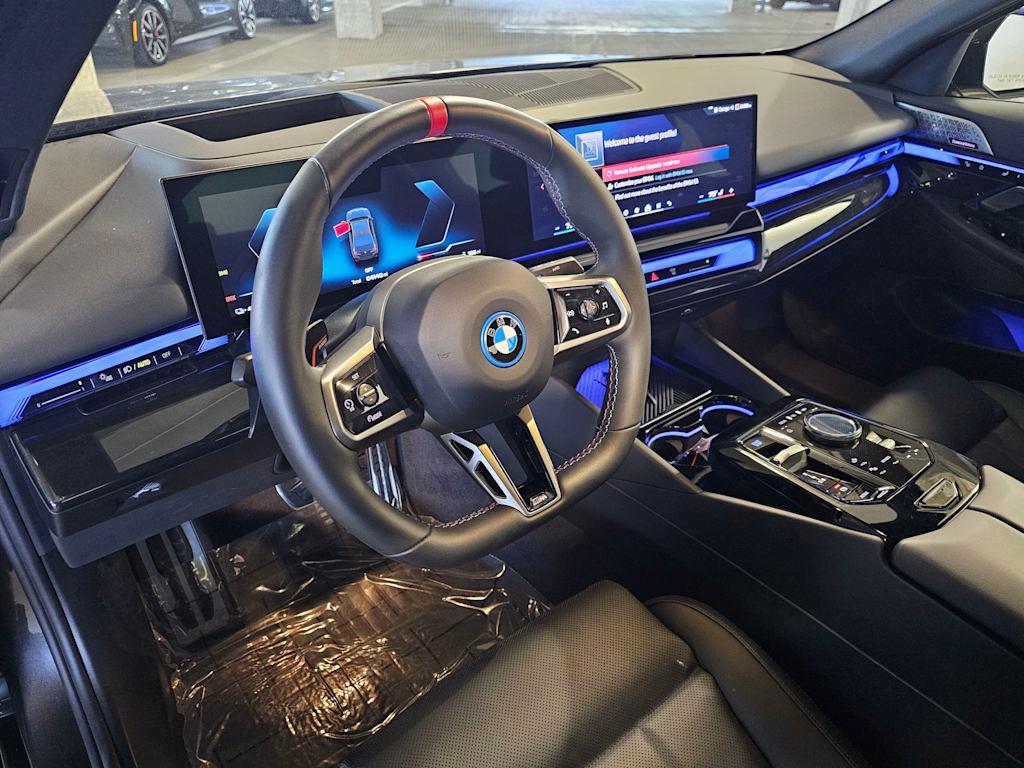 Thumbnail: 2025 BMW i5 - 2