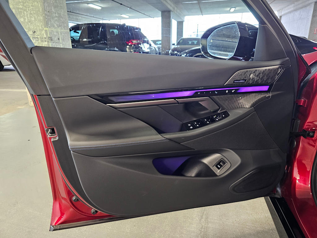 Thumbnail: 2025 BMW i5 - 26