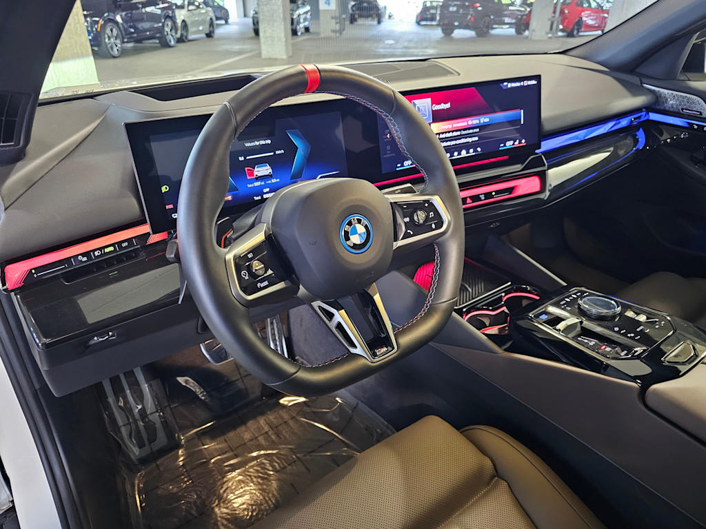 Thumbnail: 2025 BMW i5 - 2