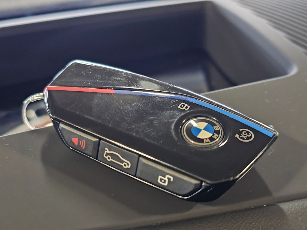 Thumbnail: 2025 BMW i5 - 33