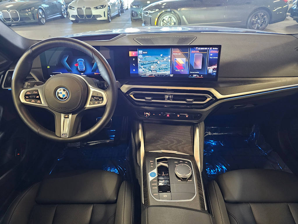 Thumbnail: 2023 BMW i4 - 10