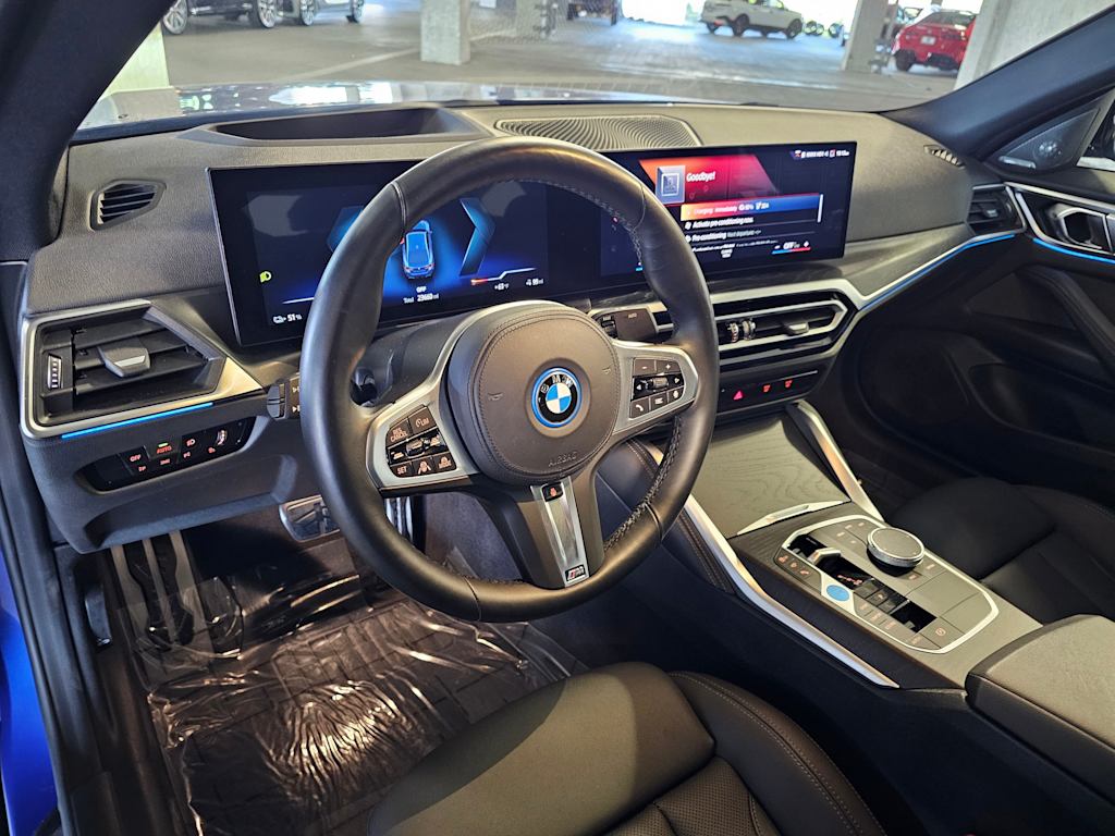 Thumbnail: 2023 BMW i4 - 2