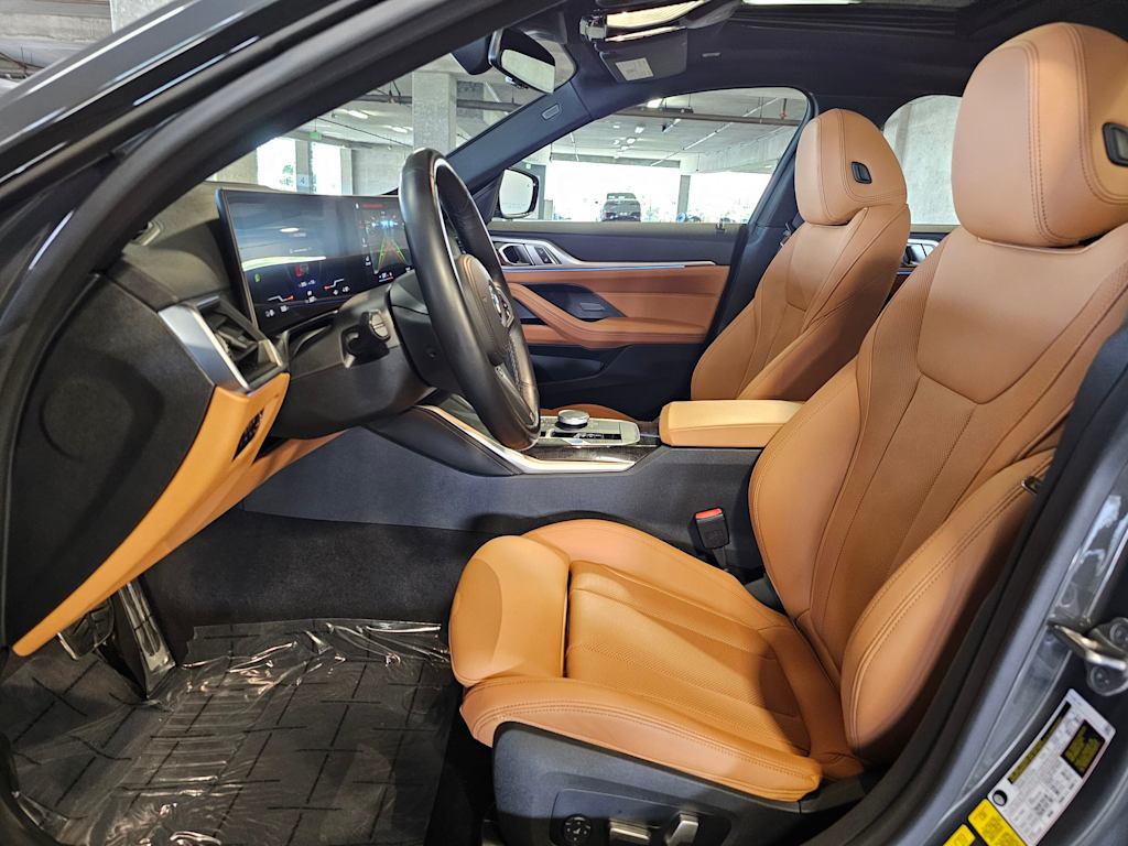 Thumbnail: 2023 BMW i4 - 10