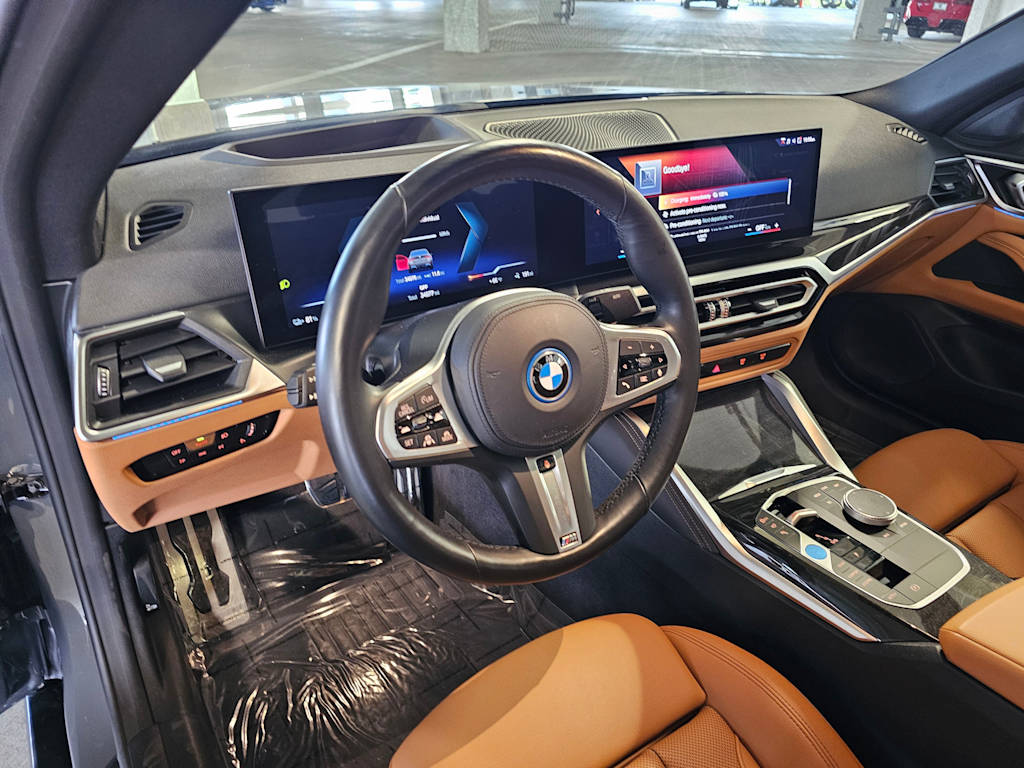 Thumbnail: 2023 BMW i4 - 2