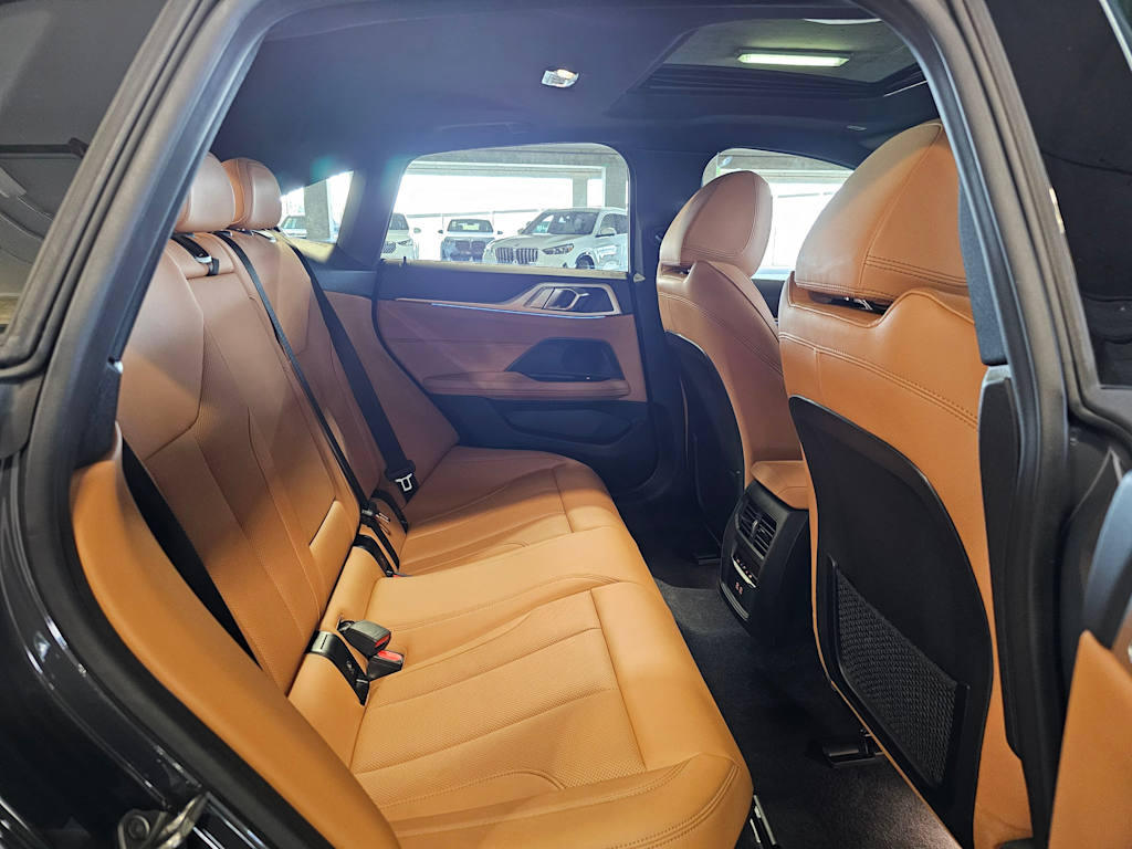 Thumbnail: 2023 BMW i4 - 32