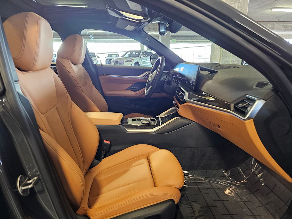 Thumbnail: 2023 BMW i4 - 33