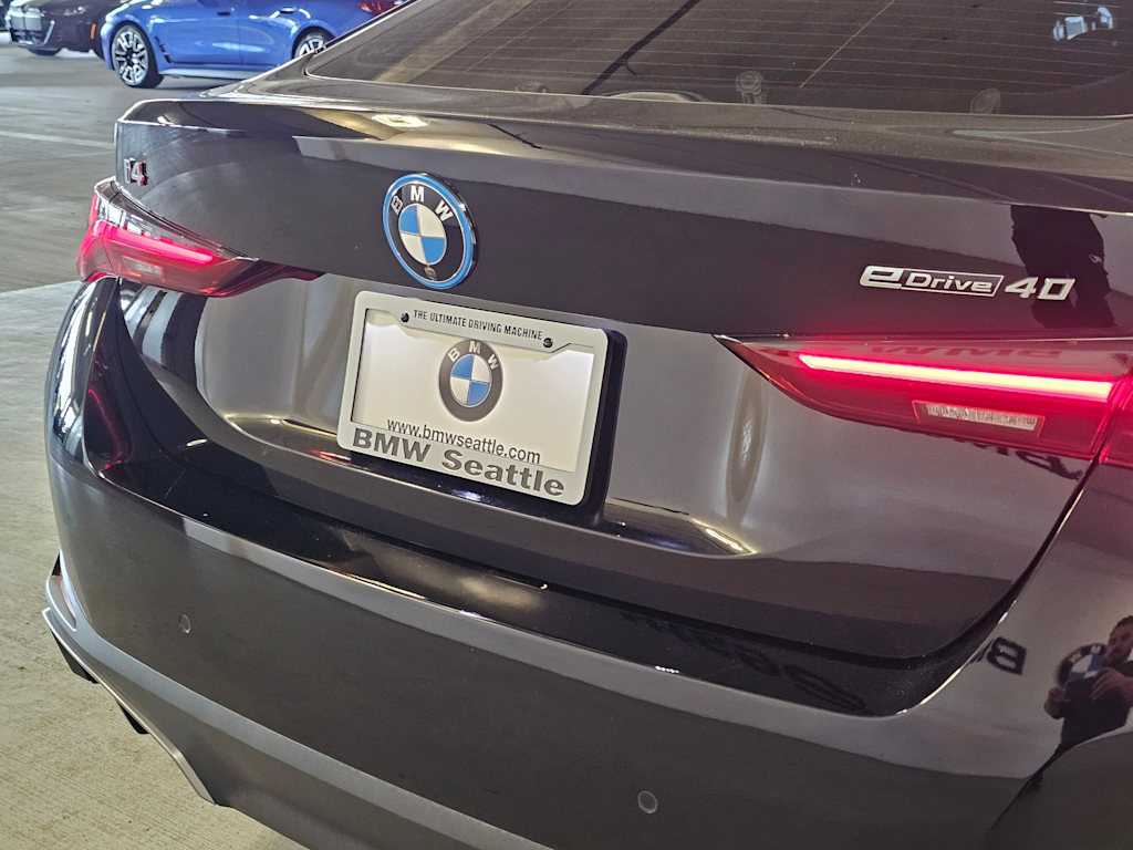 Thumbnail: 2023 BMW i4 - 18