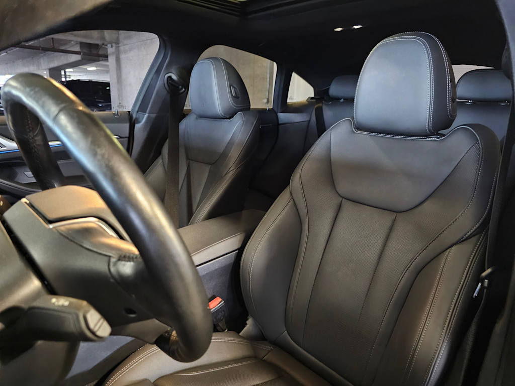 Thumbnail: 2023 BMW i4 - 11