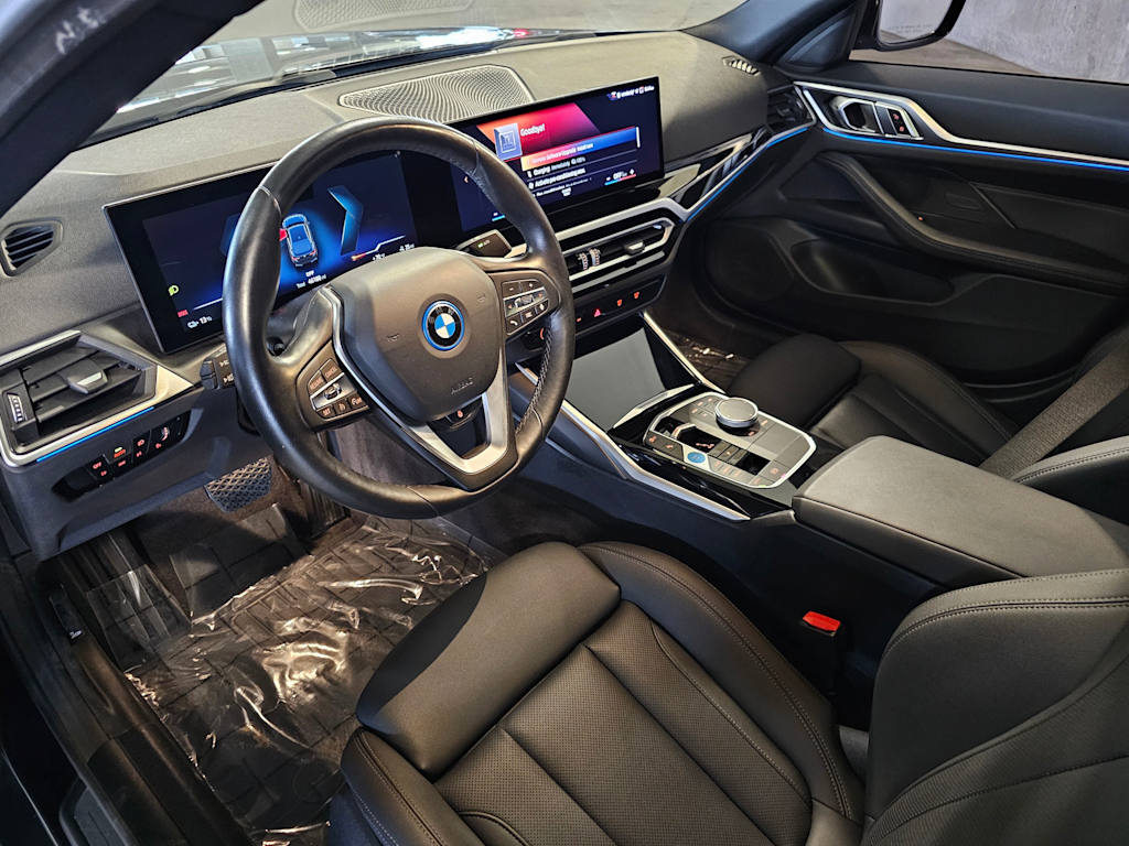 Thumbnail: 2023 BMW i4 - 2