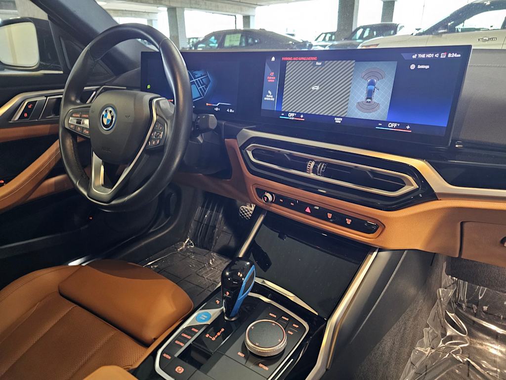 Thumbnail: 2022 BMW i4 - 14