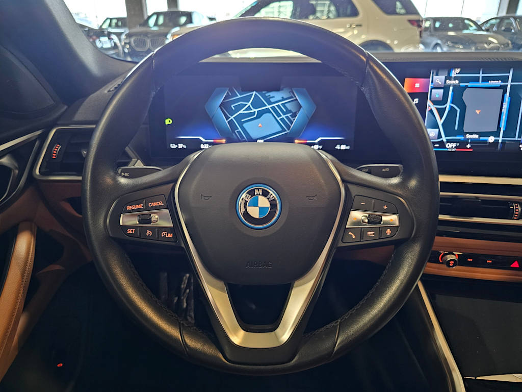 Thumbnail: 2022 BMW i4 - 13