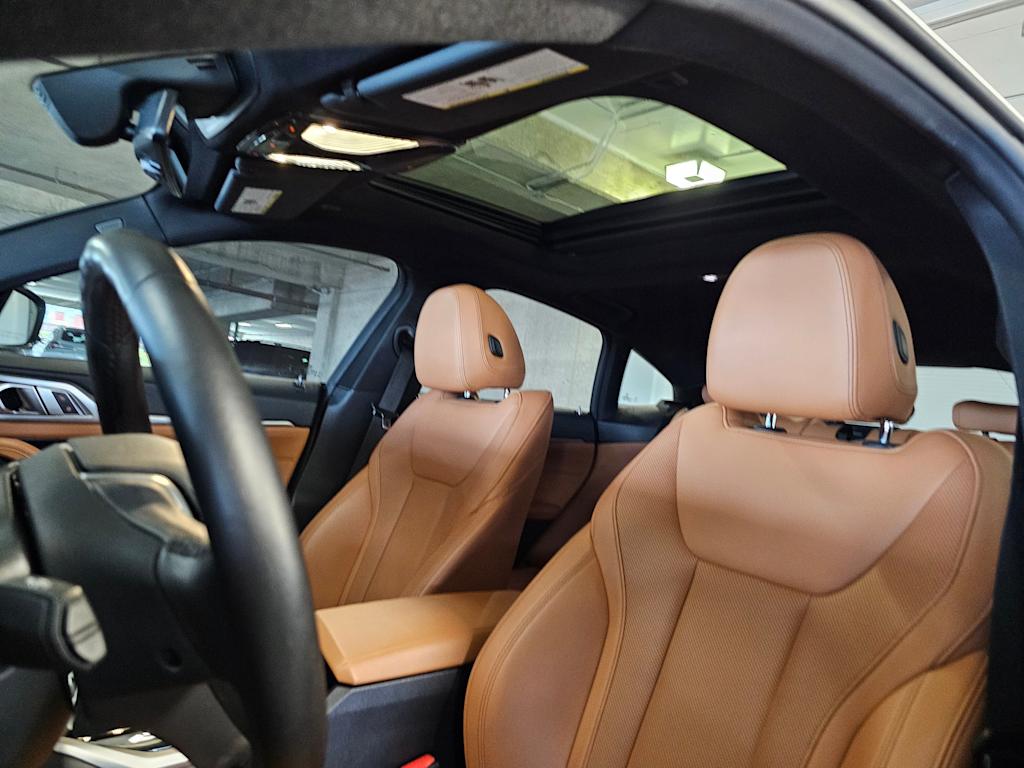 Thumbnail: 2022 BMW i4 - 32