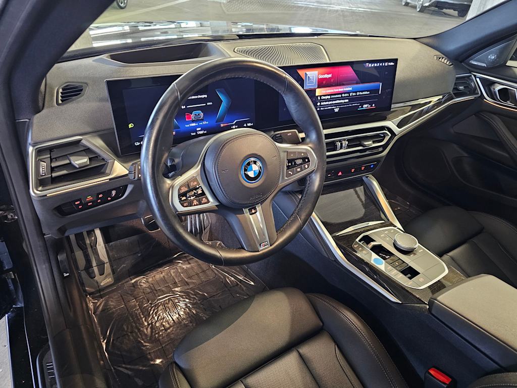 Thumbnail: 2023 BMW i4 - 2