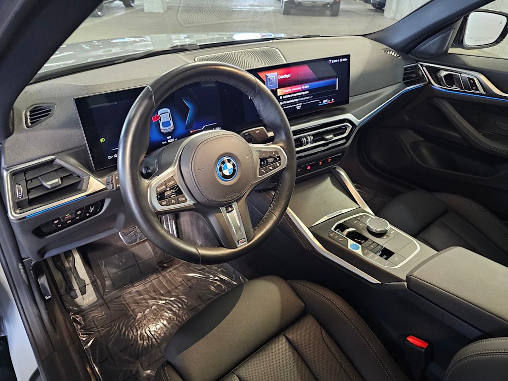 Thumbnail: 2023 BMW i4 - 2