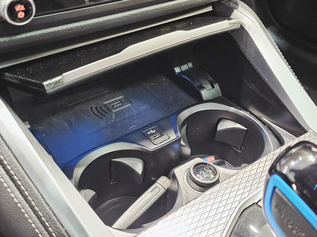 Thumbnail: 2023 BMW i4 - 23