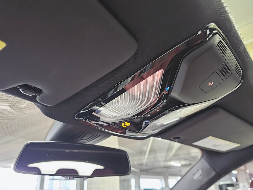 Thumbnail: 2023 BMW i4 - 25