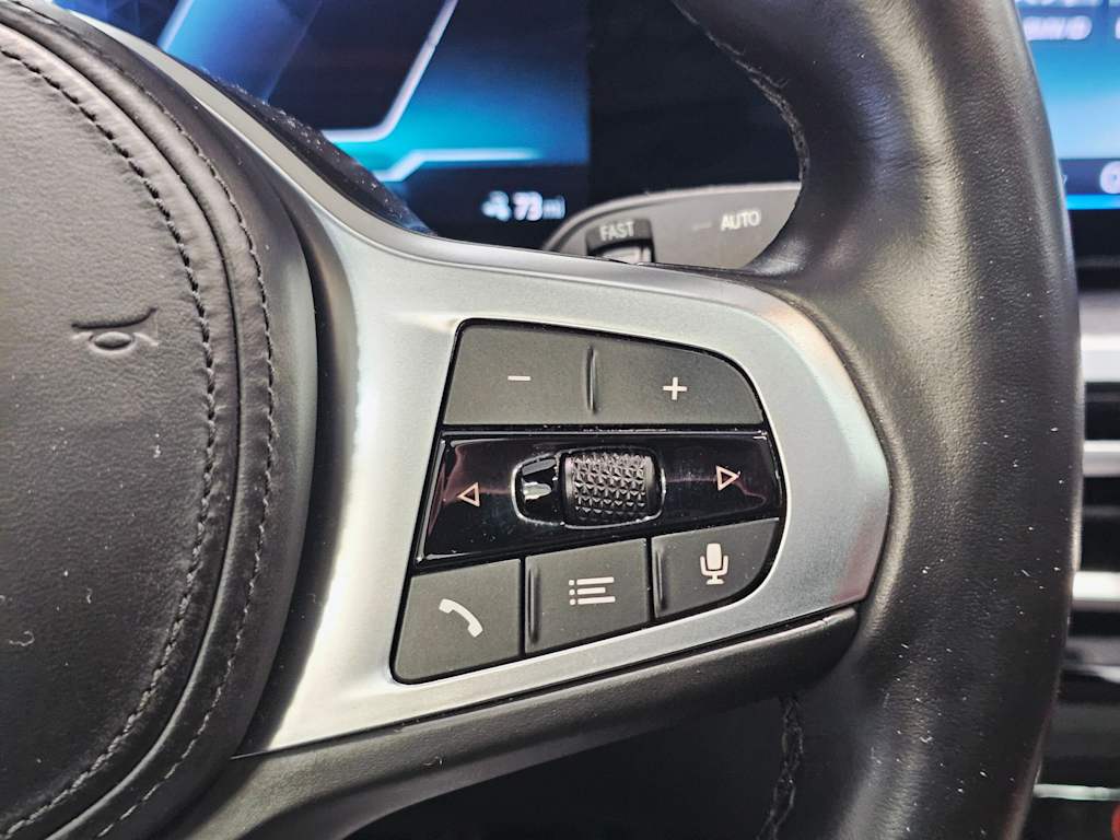 Thumbnail: 2023 BMW i4 - 19