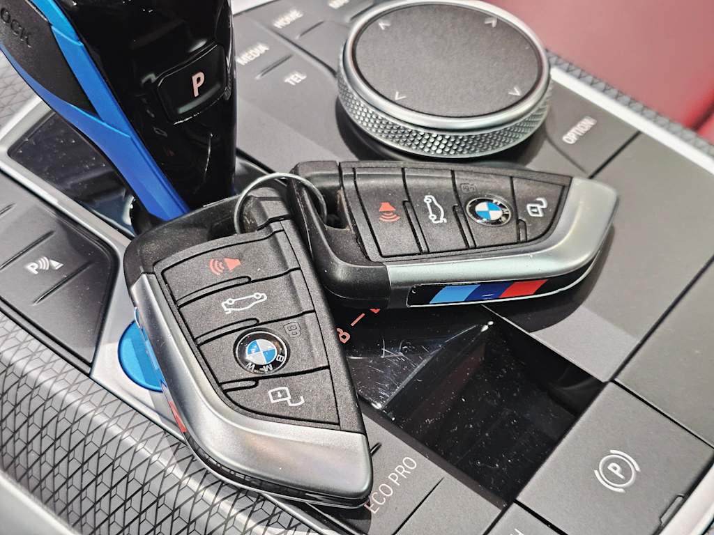 Thumbnail: 2023 BMW i4 - 29