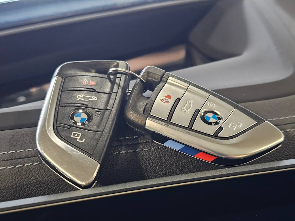 Thumbnail: 2023 BMW i4 - 7