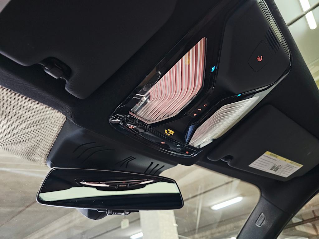 Thumbnail: 2023 BMW i4 - 28