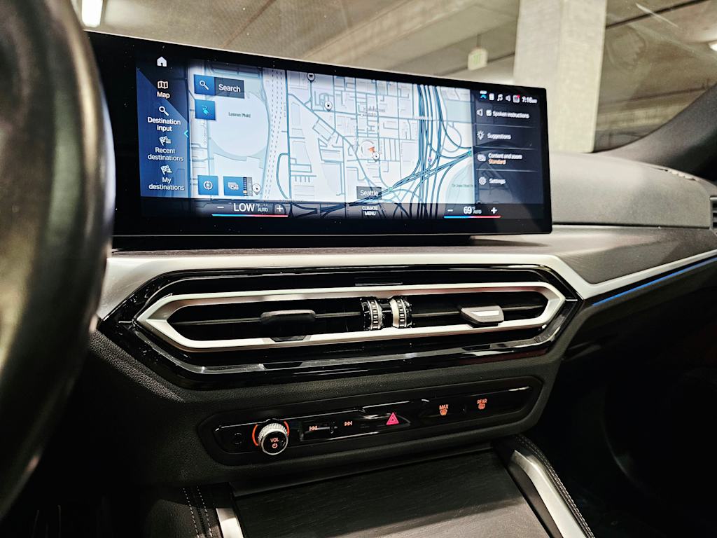 Thumbnail: 2023 BMW i4 - 24