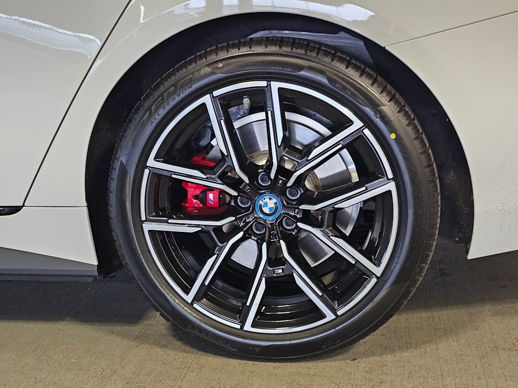 Thumbnail: 2023 BMW i4 - 7
