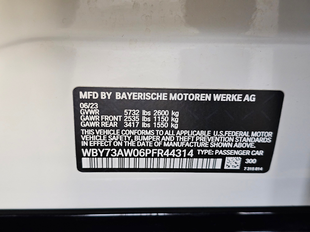 Thumbnail: 2023 BMW i4 - 20