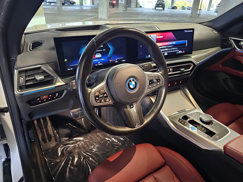 Thumbnail: 2023 BMW i4 - 2