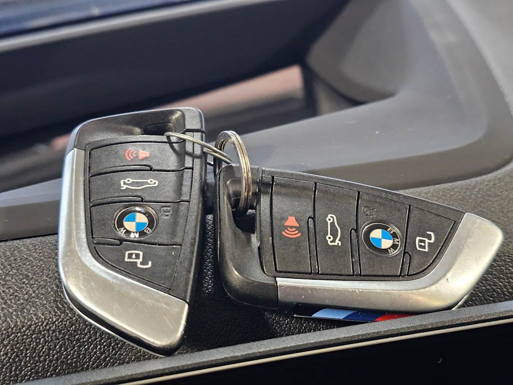 Thumbnail: 2023 BMW i4 - 34