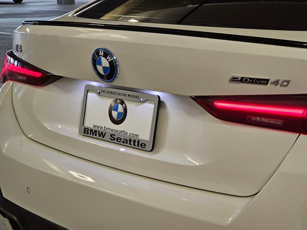 Thumbnail: 2023 BMW i4 - 21