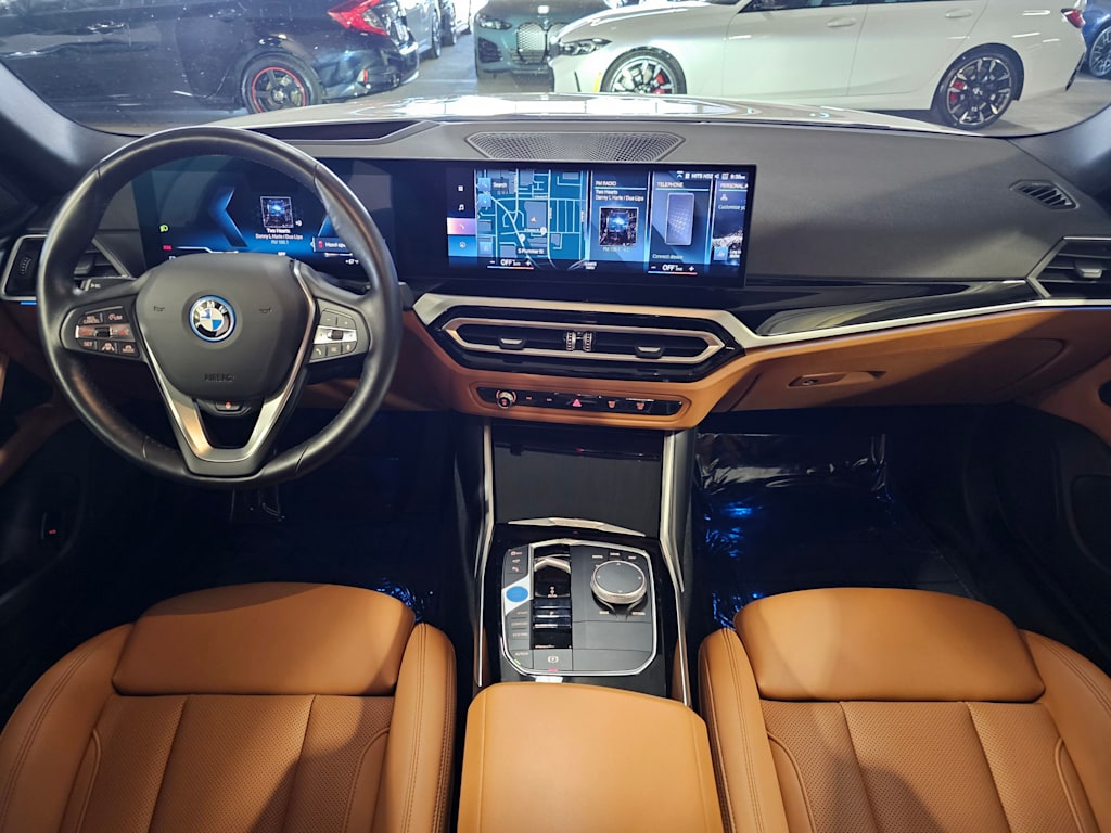 Thumbnail: 2023 BMW i4 - 9