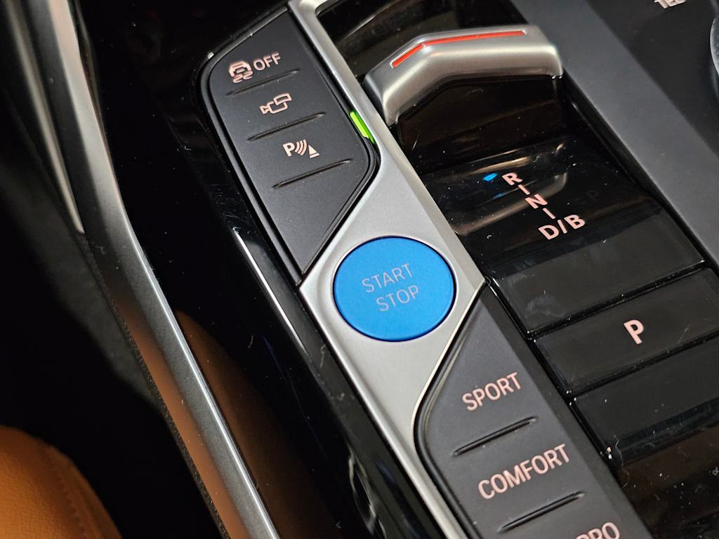 Thumbnail: 2023 BMW i4 - 24