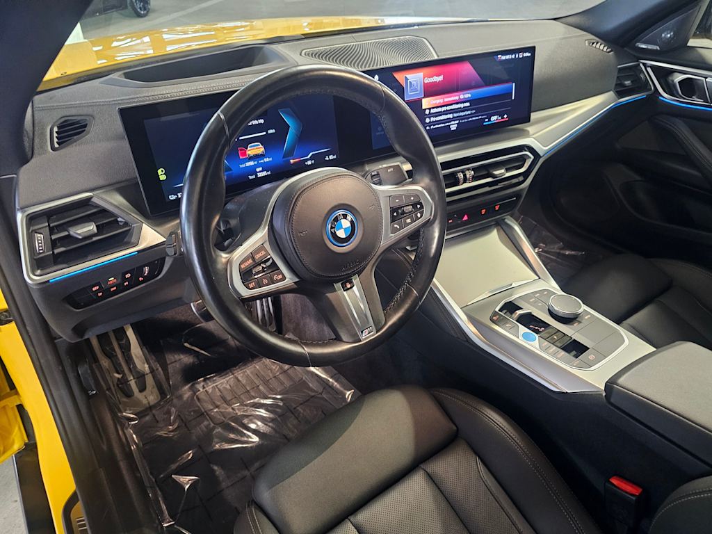 Thumbnail: 2023 BMW i4 - 2