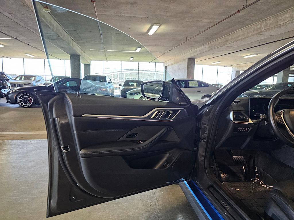 Thumbnail: 2023 BMW i4 - 31