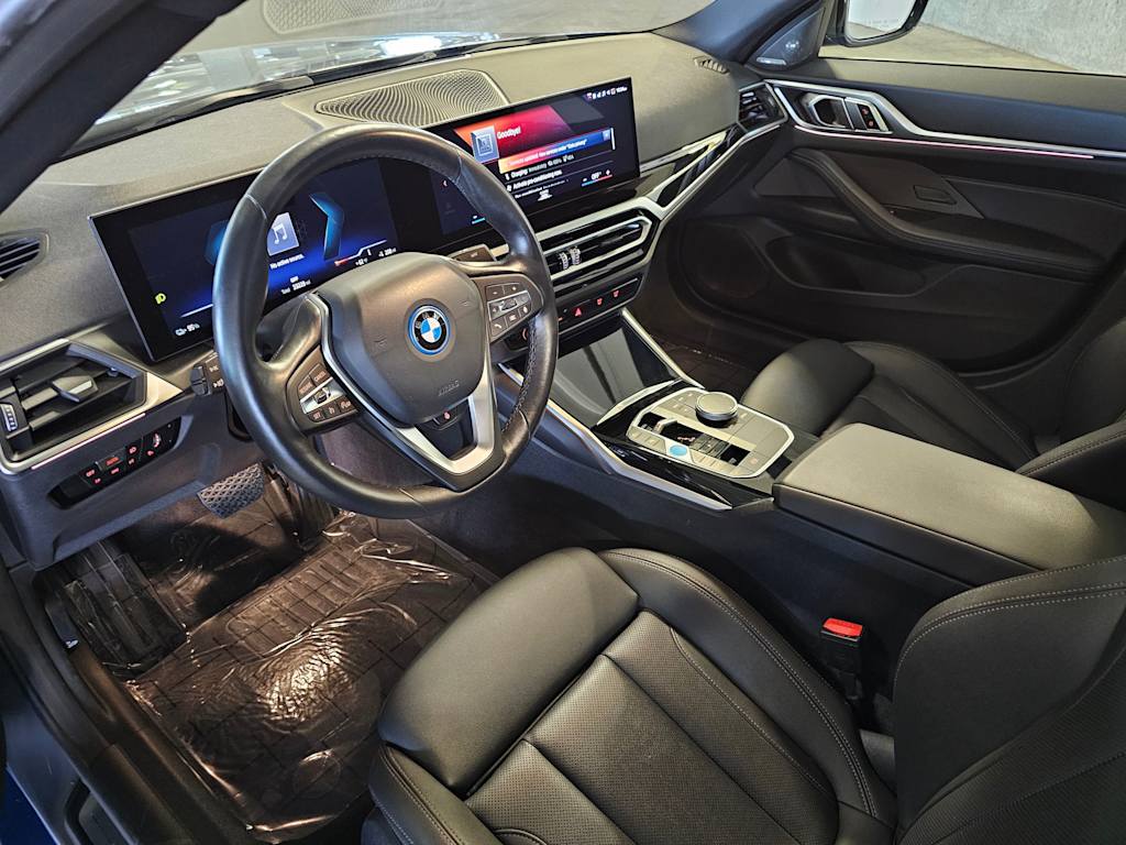 Thumbnail: 2023 BMW i4 - 2