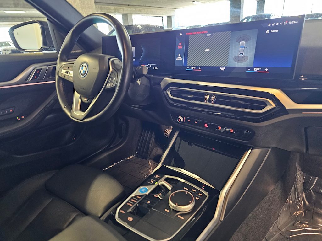 Thumbnail: 2023 BMW i4 - 15
