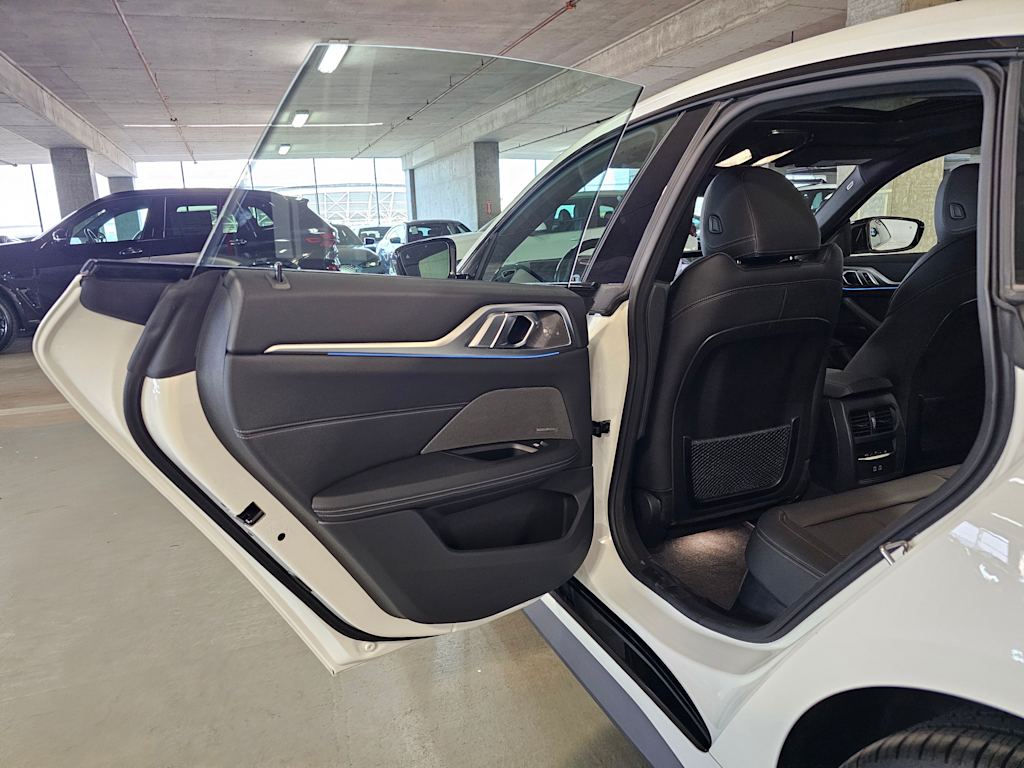 Thumbnail: 2023 BMW i4 - 30