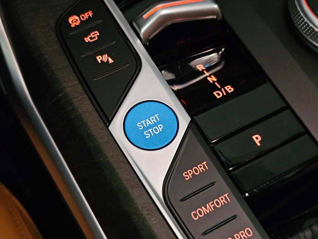 Thumbnail: 2024 BMW i4 - 25