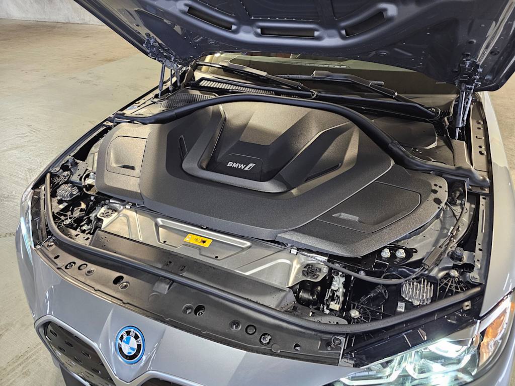 Thumbnail: 2024 BMW i4 - 8