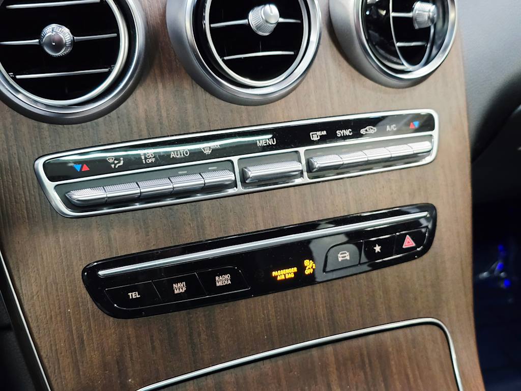 Thumbnail: 2020 Mercedes-Benz GLC - 23