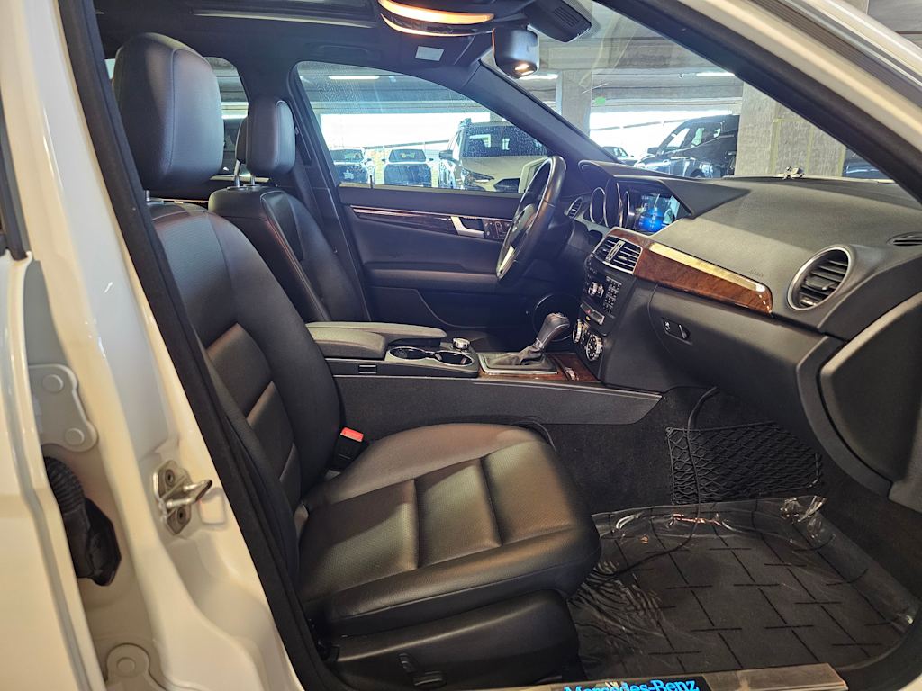 Thumbnail: 2013 Mercedes-Benz C-Class - 34