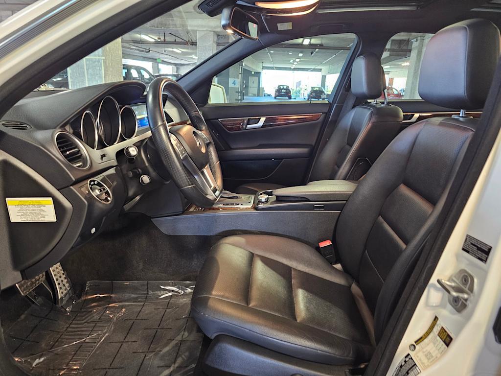 Thumbnail: 2013 Mercedes-Benz C-Class - 10