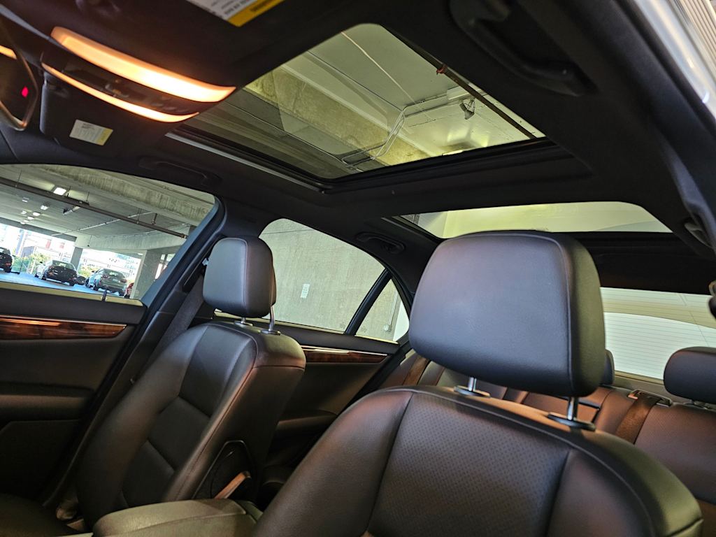 Thumbnail: 2013 Mercedes-Benz C-Class - 29