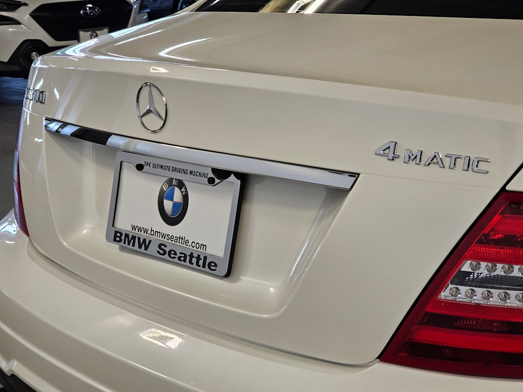 Thumbnail: 2013 Mercedes-Benz C-Class - 21